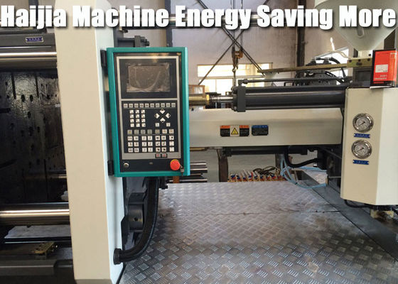 Prise résistante de tuyau de PVC faisant la machine, machine d'accouplement de tuyau de PVC 800 KN