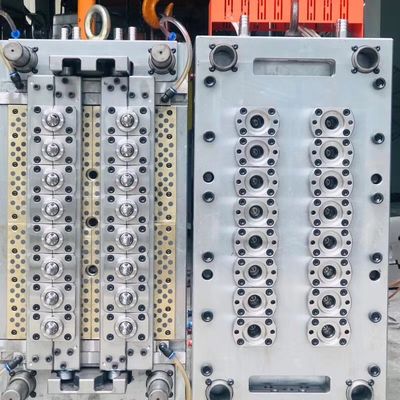 Machine professionnelle de moulage par injection de préformation d'ANIMAL FAMILIER pour les pièces électriques